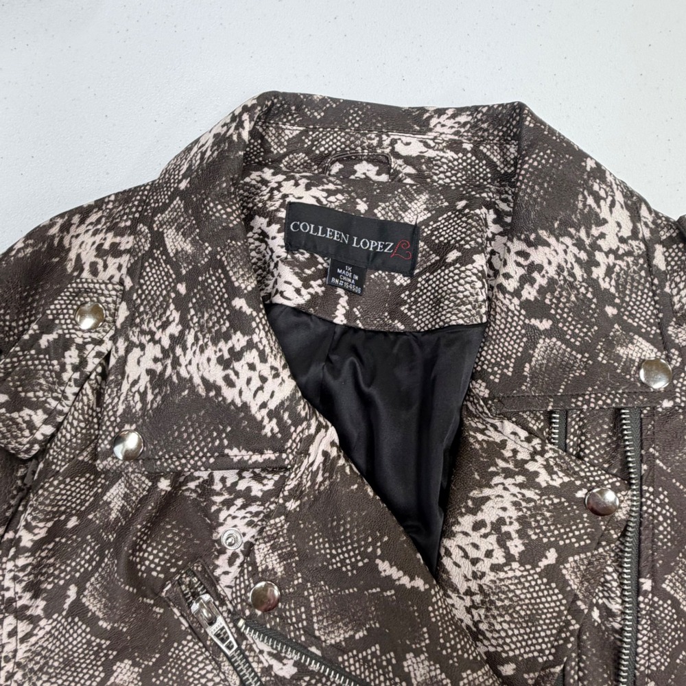 Colleen Lopez Faux Leather Snakeskin Moto Jacket Brown Tan 1X Asymmetrical Zip